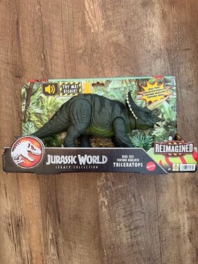 Jurassic World Reimagined Triceratops real feel roaring dinosaur figure Mattel